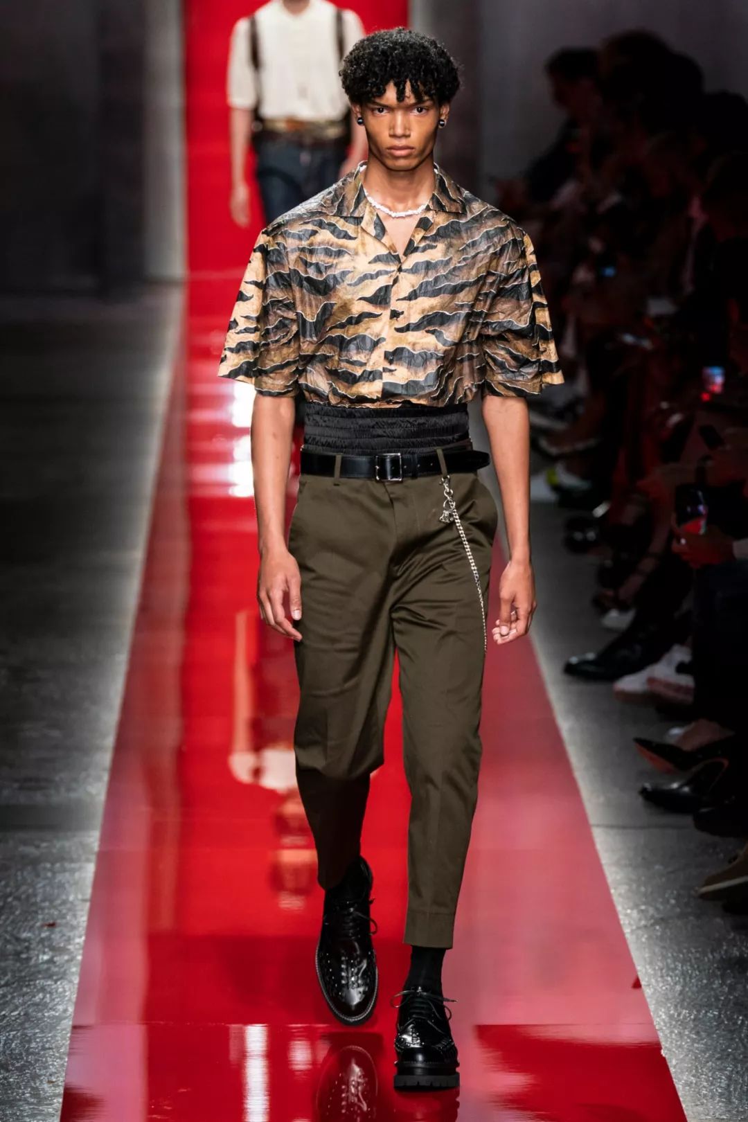 2021春夏男装流行趋势图片,20172018男装流行印花