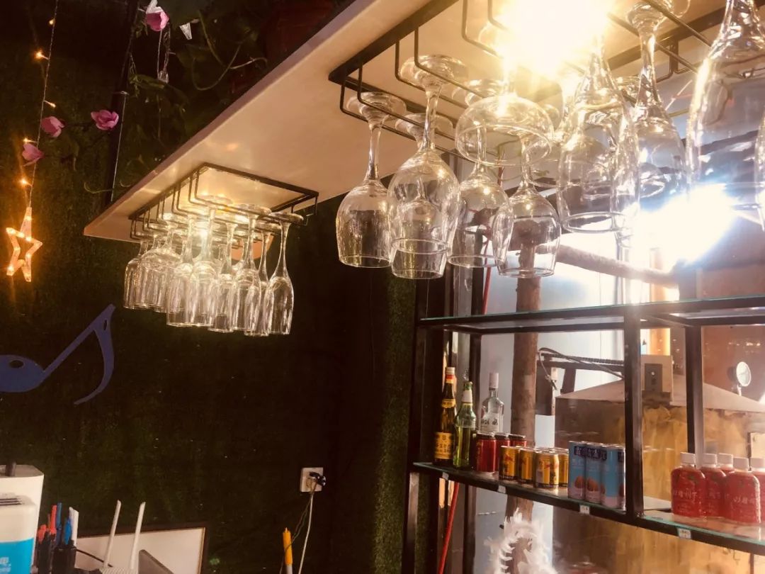 1019推荐丨这里有歌有酒有美食，你有故事来配吗？