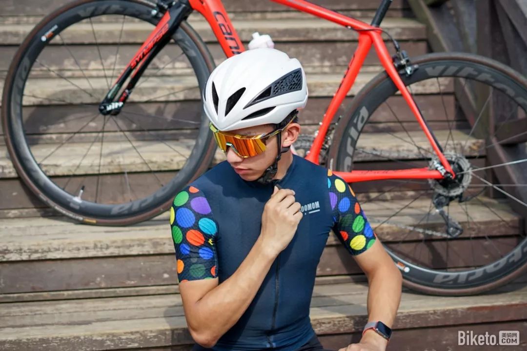 头盔黑武士高科技,头盔安全黑科技