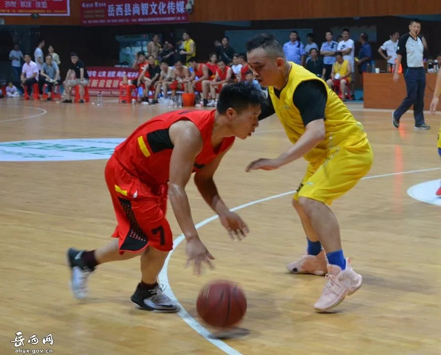 nba2konline压哨超远三分,篮球赛最后一秒超远三分逆转比分