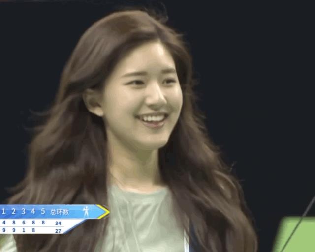 jennie发型双丸子头编发,黑色大波浪长发发型jennie