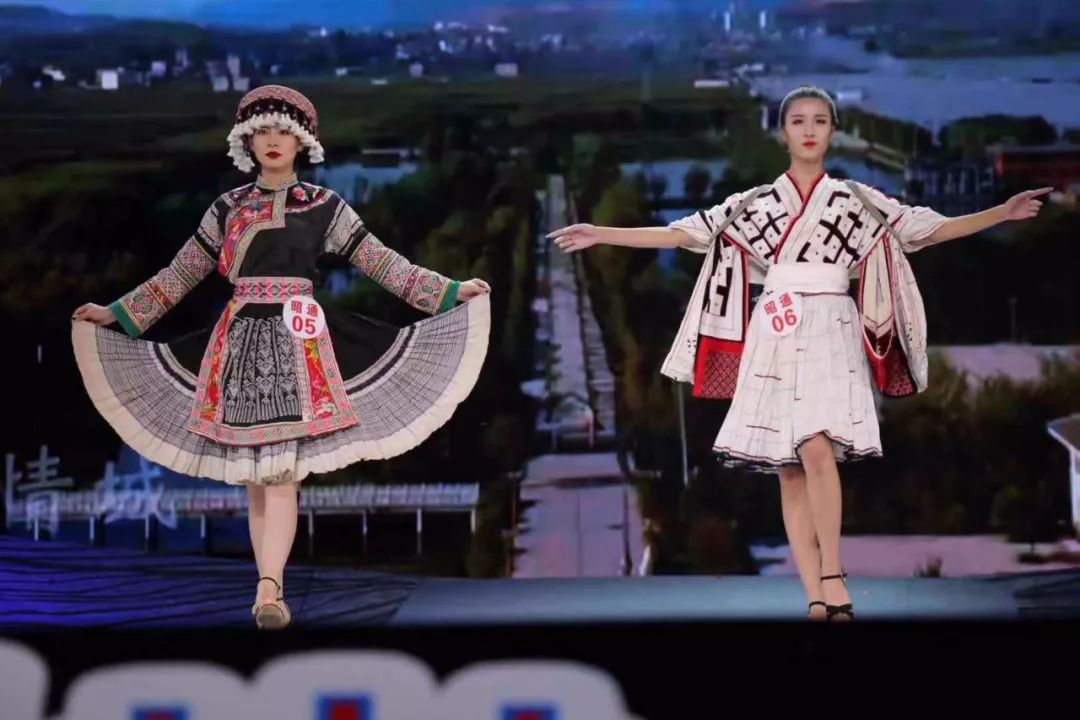 德宏五种少数民族服饰走秀音乐,云南少数民族服饰秀