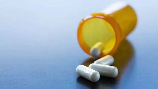 美专家：美国太依赖中国药！再这样真“无药可救”了|外媒说