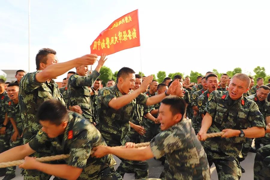 “强军卫士杯”，奋力争上游