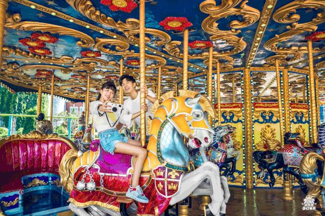 约吗?来欧乐堡梦幻世界感受夏日的凉爽!乐享美好亲子时光!