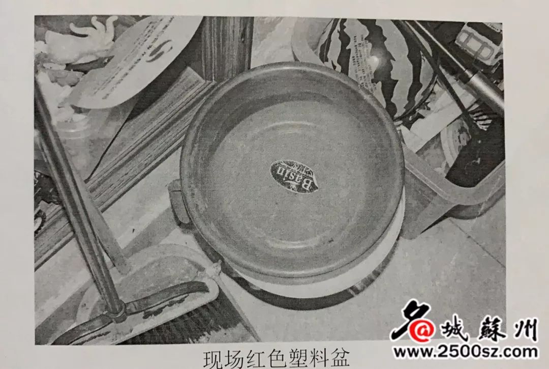 3岁儿子在家无意打翻开水被烫伤,儿子被开水烫伤妈妈送医院