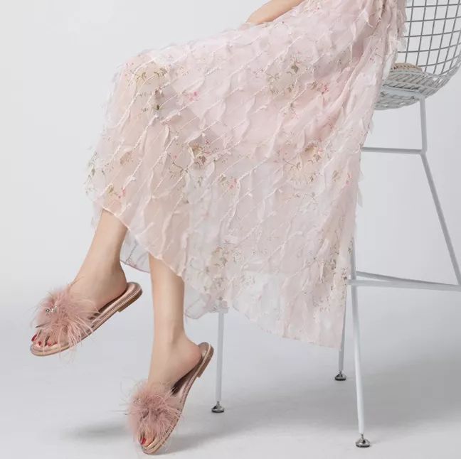 这6款超适合情人节当天的穿搭,下周穿什么一周穿搭模板来了