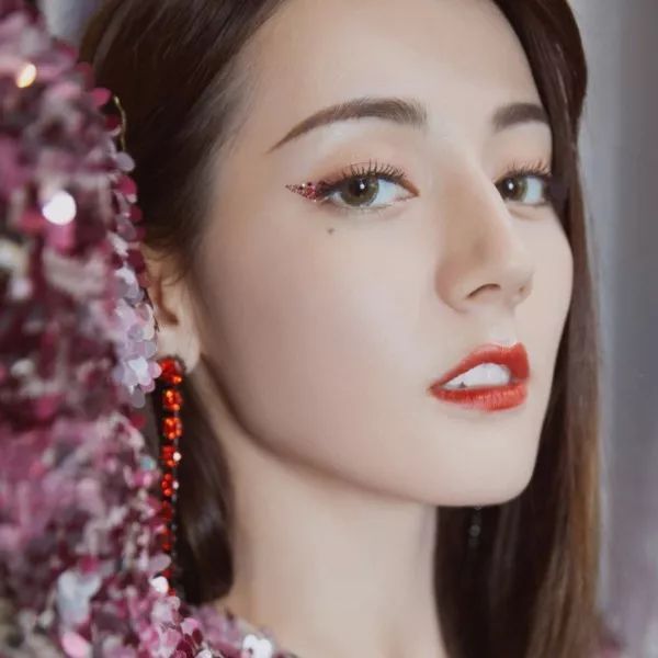 这6款超适合情人节当天的穿搭,下周穿什么一周穿搭模板来了