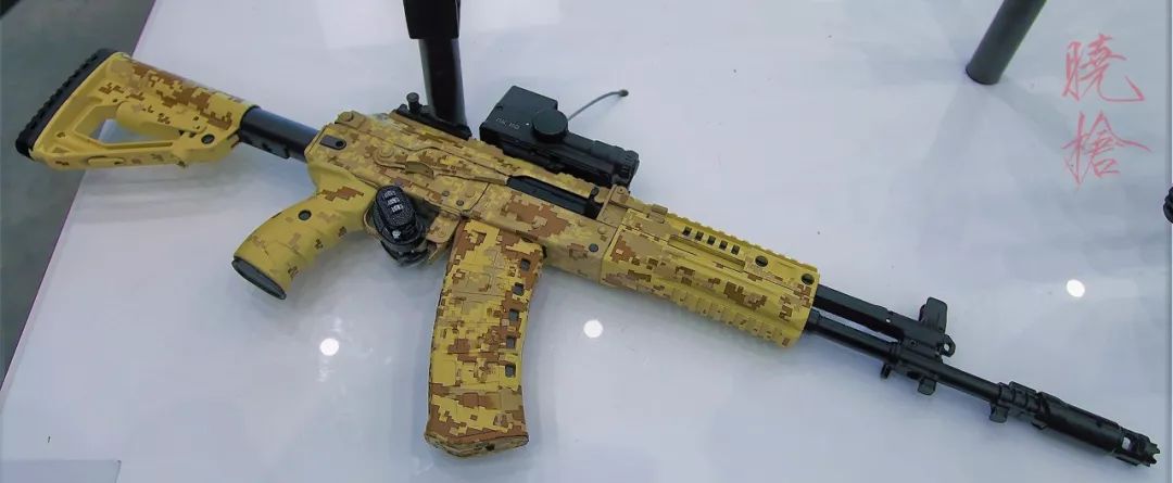 03式自动步枪和95式步枪谁好,03式步枪对比95步枪