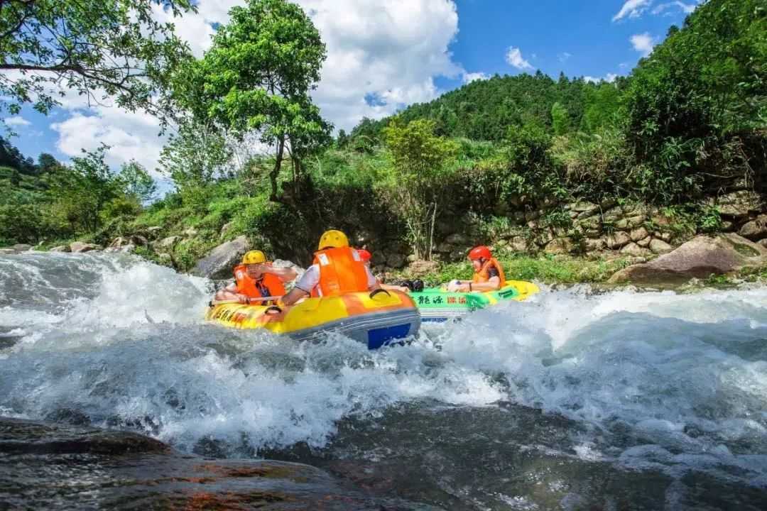 婺源五龙源漂流最新情况,江西婺源的五龙源漂流