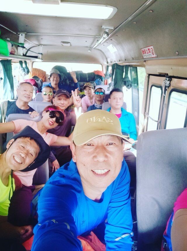 雪峰冰川雪莲草甸十分的激动八分憾——2019年7月环博格达纪实