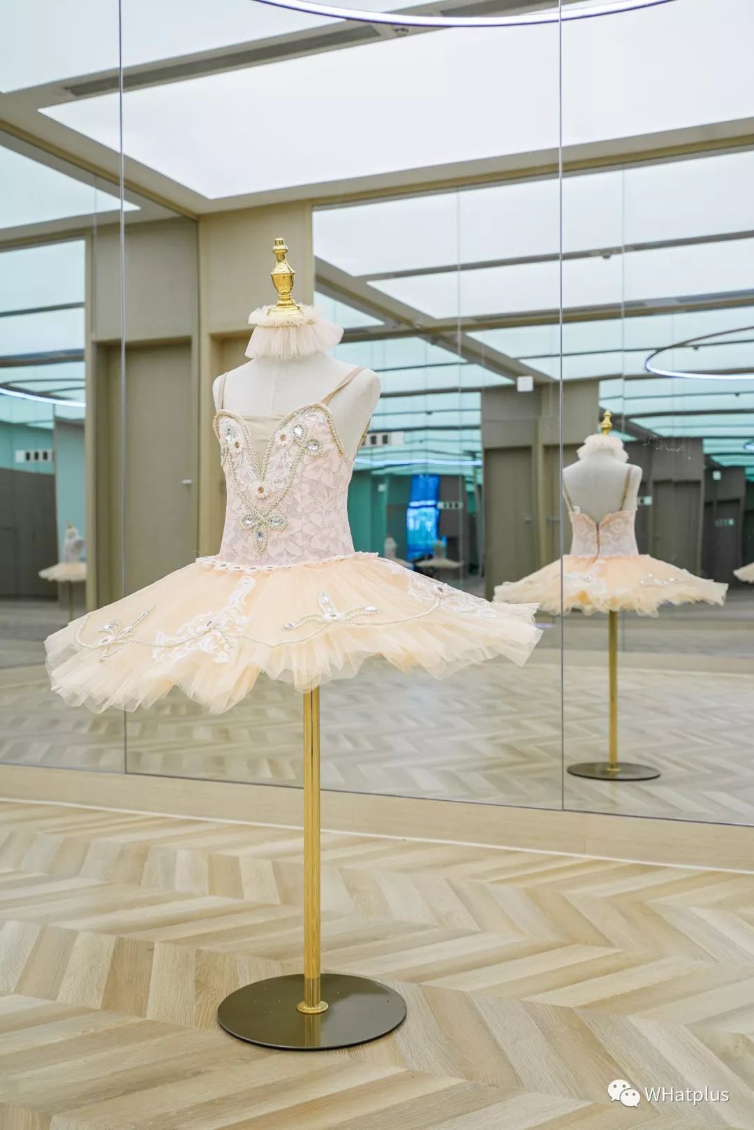 潜入武汉4000平魔幻幼儿园，解锁“贵族”小孩的一天