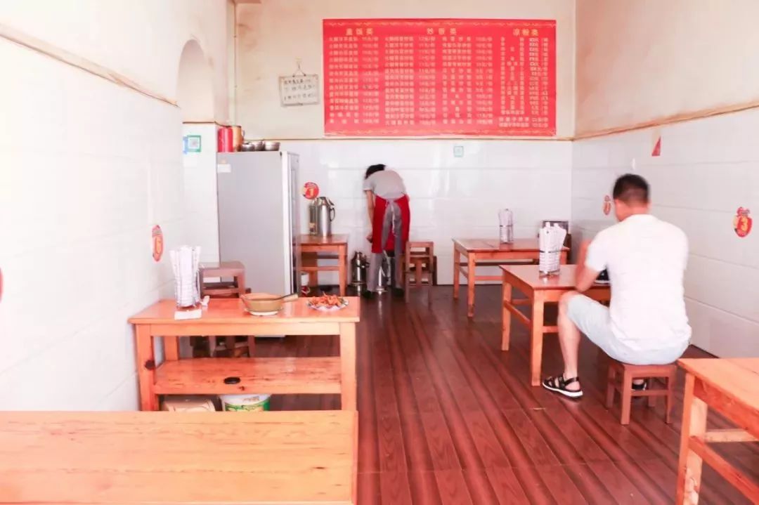 涓芥睙鐑噳绮夊摢瀹舵渶濂藉悆,涓芥睙甯傚尯瀹佽挆鍑夌矇鎺ㄨ崘