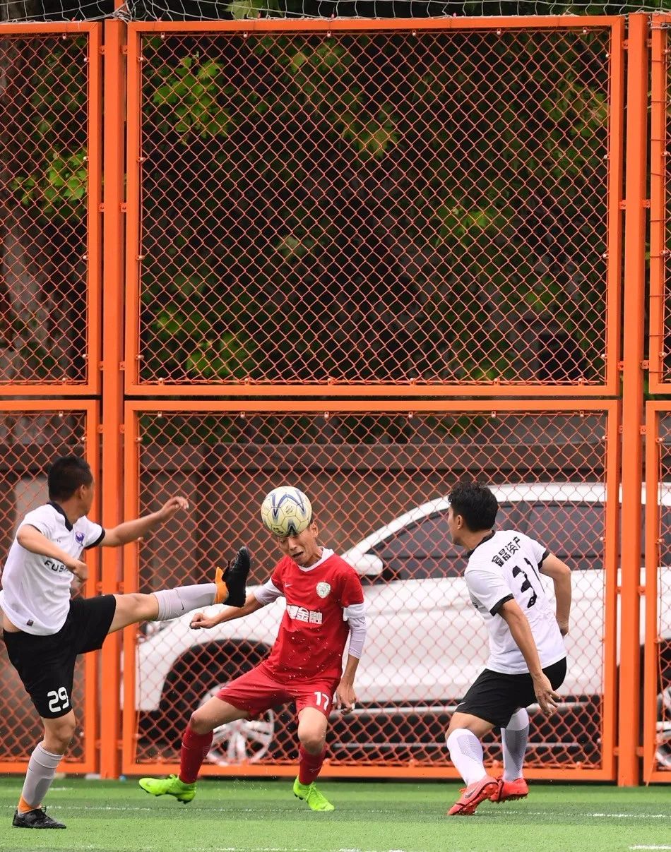 甲级联赛和乙级联赛,中乙冠军诞生