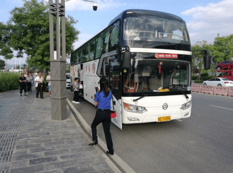 【县区动态】严打“低价游”深入推进旅游乱象执法整治工作——汇川区综合行政执法局文旅大队依法查处一起“不合理低价游”违法活动