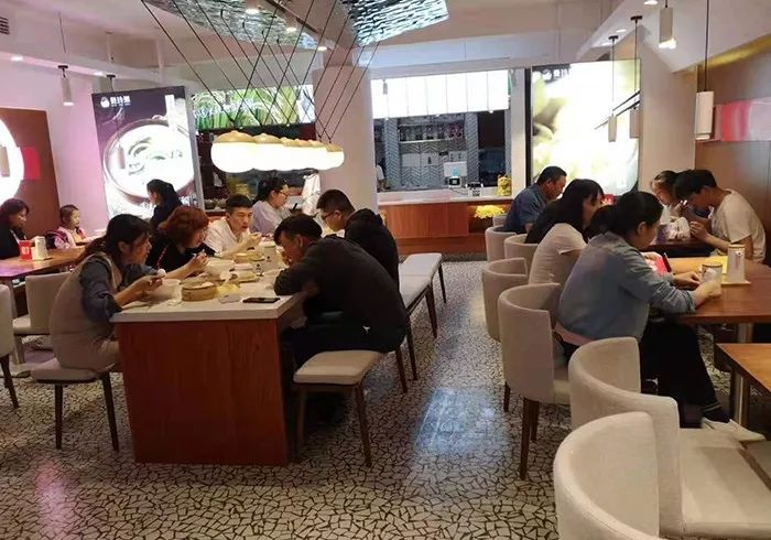 一碗粥的大生意,如何开一家特色粥店