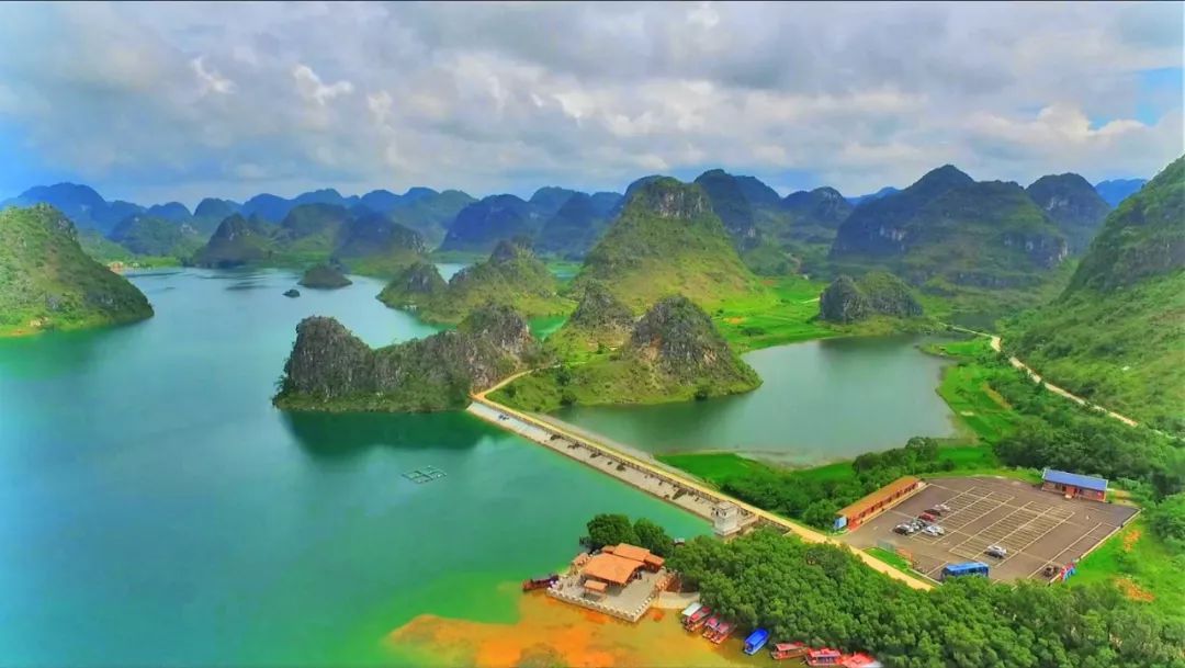 头条|不想走的太远?那我们就去百色这些美到窒息的旅游景点看看吧