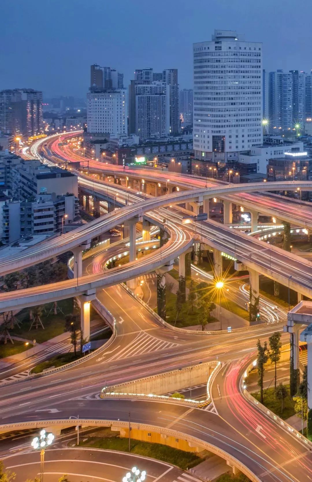 立交桥和高架桥哪个好用,交子立交桥