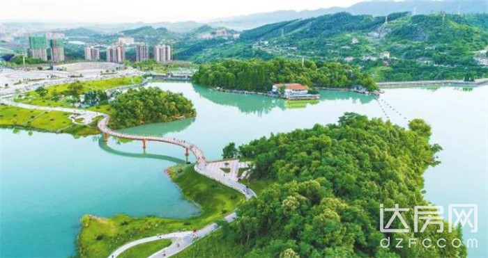 灞辨按鐩镐緷鐨勭函浣庡瘑浣忓尯,灞辨按鐩镐緷鍥灄鏅