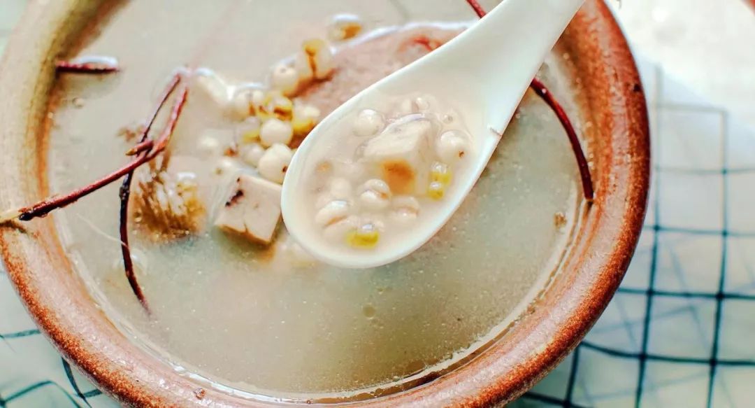 空调房喝什么汤好,夏天在空调房喝什么汤