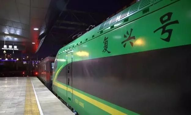 喜讯连连!昆深高铁来啦!中秋假火车票开抢、大理至丽江“绿巨人”今日首开
