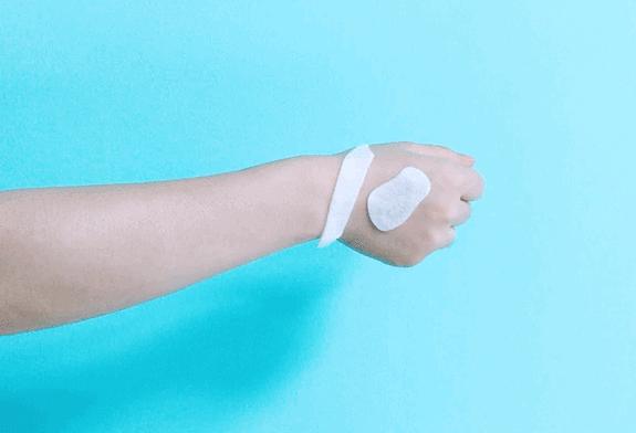 三十岁就有眉间纹法令纹怎么办,30岁法令纹眉心纹深