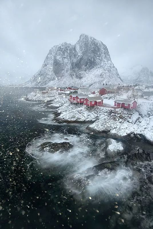 北极圈内的这个冷冽孤独秘境，一到冬天就成为欧洲摄影师的心头肉，国际地理封面就靠你了