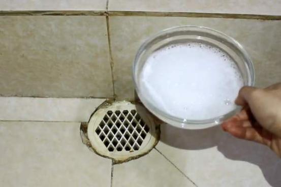 鎶婁笢瑗挎墧杩涗笅姘撮亾,鎶婁粈涔堜笢瑗挎斁鑴忔按閲岄潰浼氬緢骞插噣