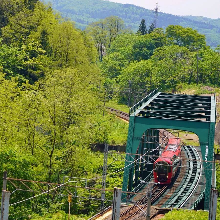 日本10条最好看电车线路,日本特急电车