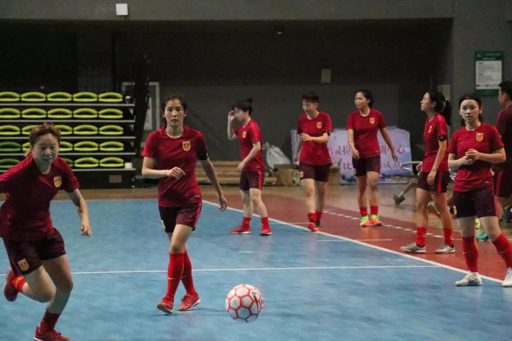 迎大运蓉港公益足球赛门票,成都国际足球邀请赛购票