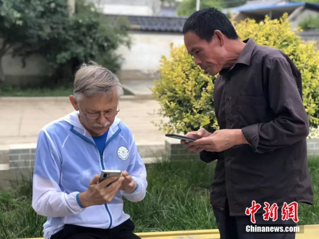 环游全中国的老外,老外驾车环游中国