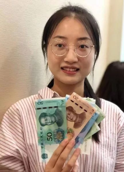 每天3分钟尽览天下事（重要提醒：今天郑州尾号1和6的车辆限行/明晚，《开学第一课》开讲，你期待么？/香港开抓“港独”分子）