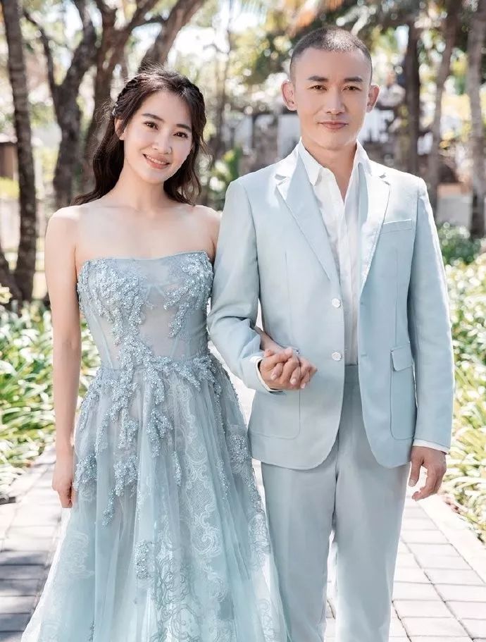 每天3分钟尽览天下事（重要提醒：今天郑州尾号1和6的车辆限行/明晚，《开学第一课》开讲，你期待么？/香港开抓“港独”分子）