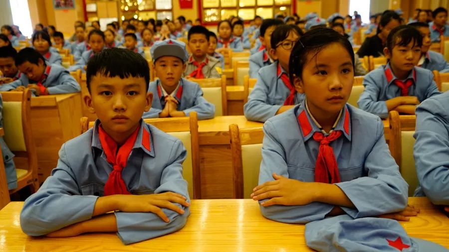 「壮丽70年•奋斗新时代」红色基因代代相传，宾川革命英烈红军小学开学第一课这样上