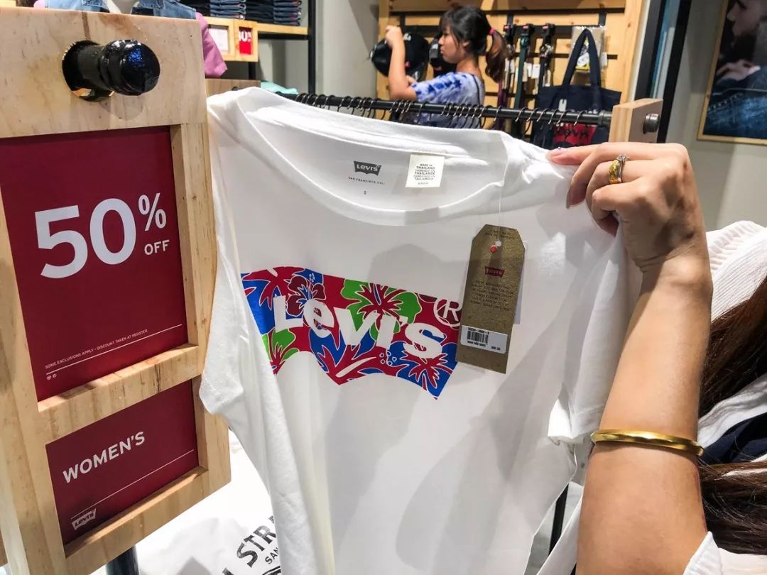 泰国买兰蔻口红,兰蔻200口红全球购