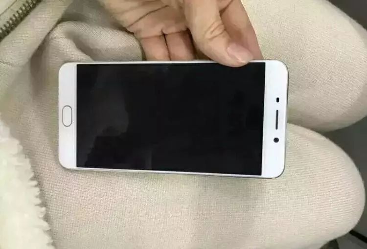 手机有这几个现象，可能已經被监视了！小心点，别不当回事