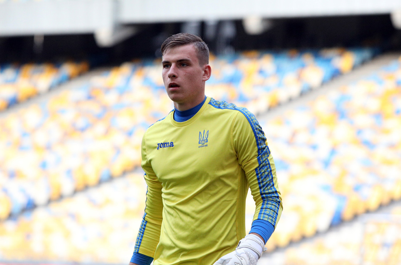 李刚仁世青赛十大新星,李刚仁卢宁