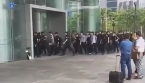 套走7.6亿！近2000人血本无归！福建这家公司垮了！23人被逮捕！大*局骗**崩盘