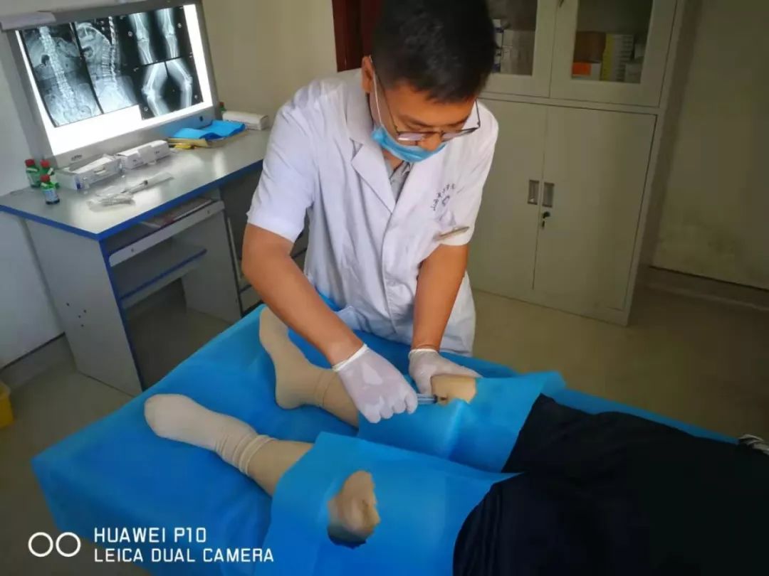 他来了！他来了！膝关节疼痛、强直性脊柱炎、腰椎间盘突出的克星——臭氧水技术