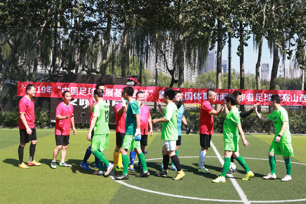 足球运动员秀脚法,足球职业选手秀脚法