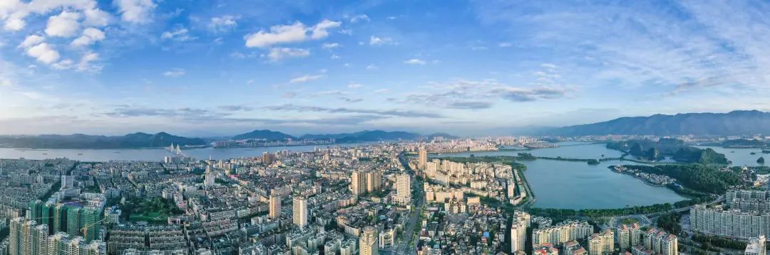 如何赢得青春“C位”?泽华书记到肇庆学院给莘莘学子“支招”