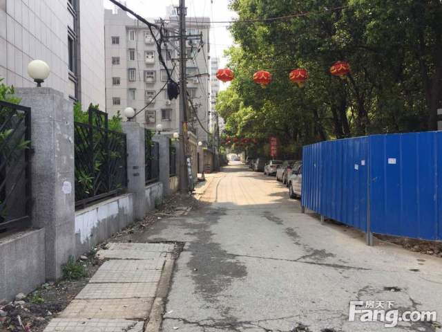 武昌区紫阳东路45号VS省发展计划委员会宿舍，哪个更宜居？