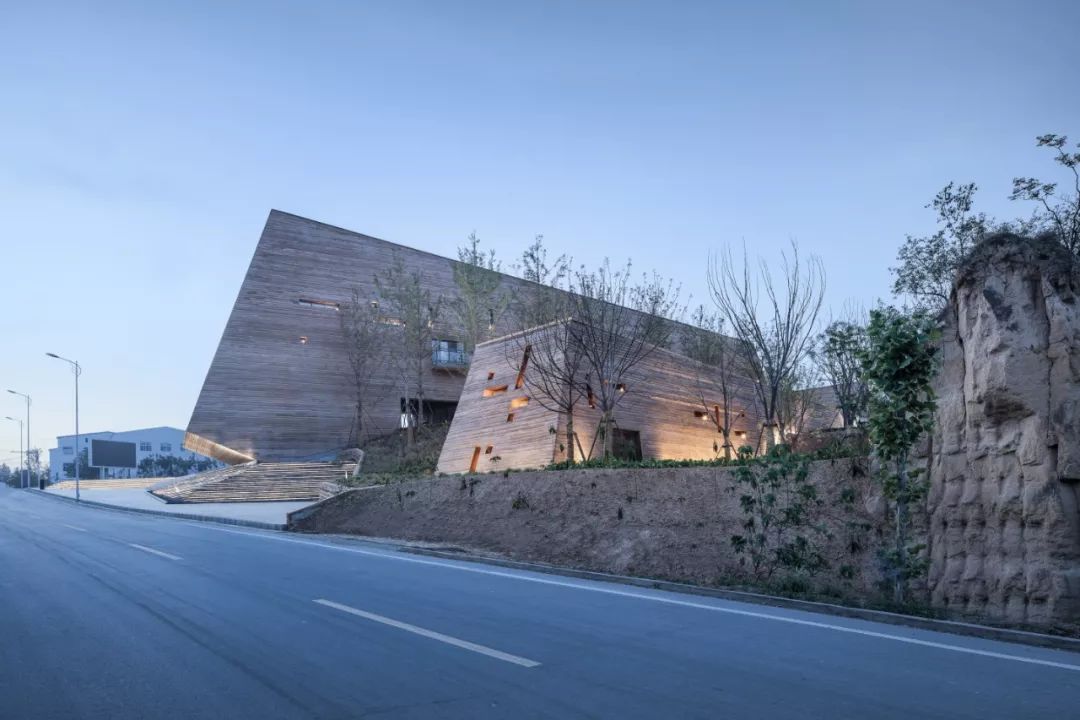 閮戝窞寤轰笟瓒崇悆灏忛晣娓稿涓績,閮戝窞寤轰笟瓒崇悆灏忛晣涓績