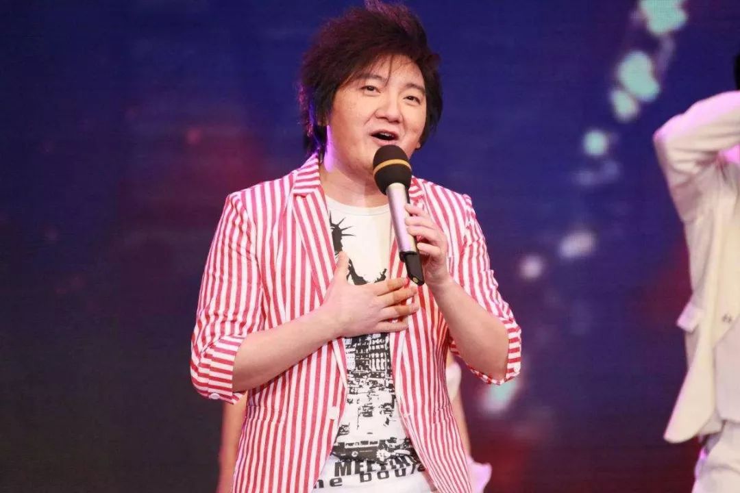 潮妹妹｜有没有一首*脑洗**“神曲”，让你嗨上瘾？