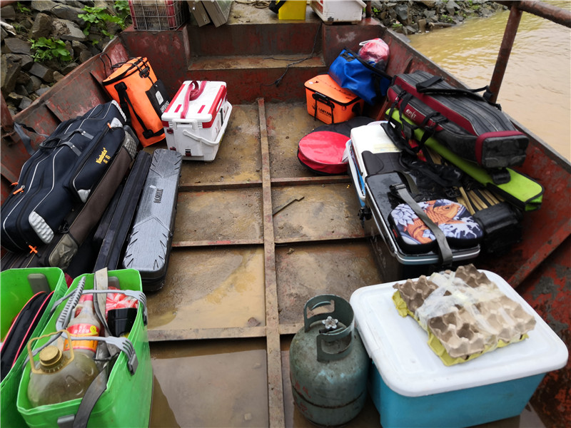 首钓官道狂拉草快乐才是垂钓的根本