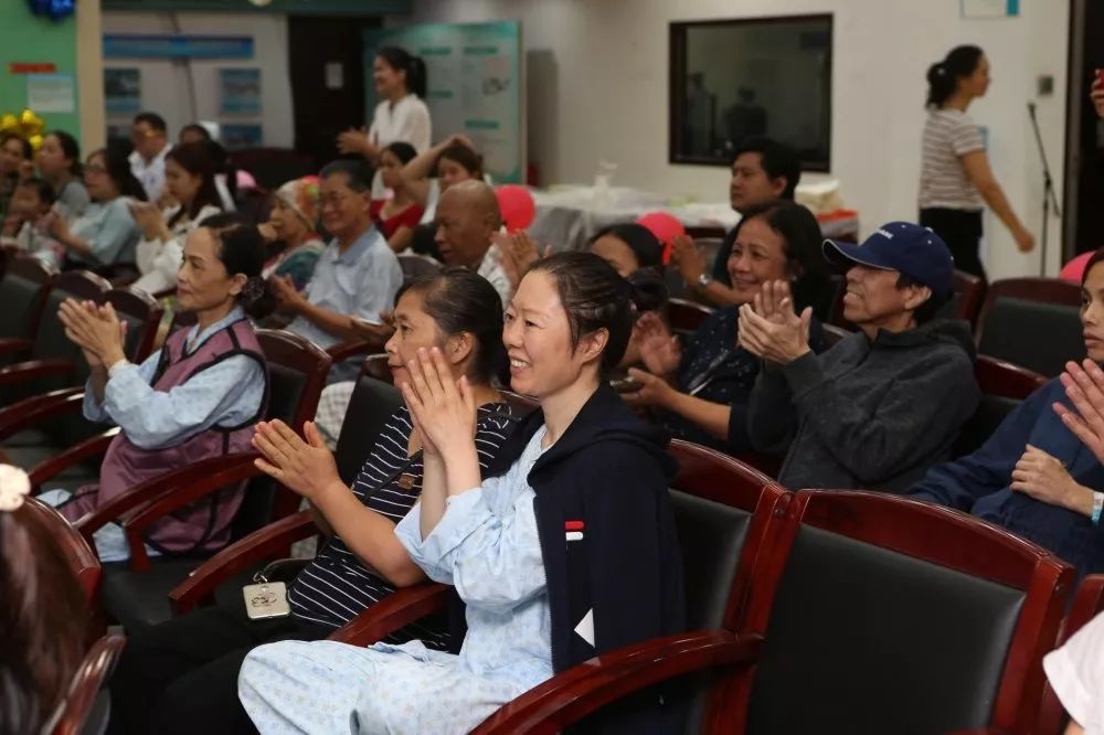 希望在复大，情浓意更浓