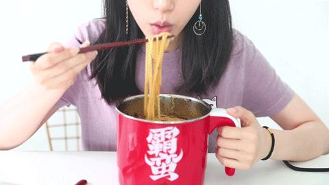 美好的米粉像少女的胸，但我们只能吃到硅胶？