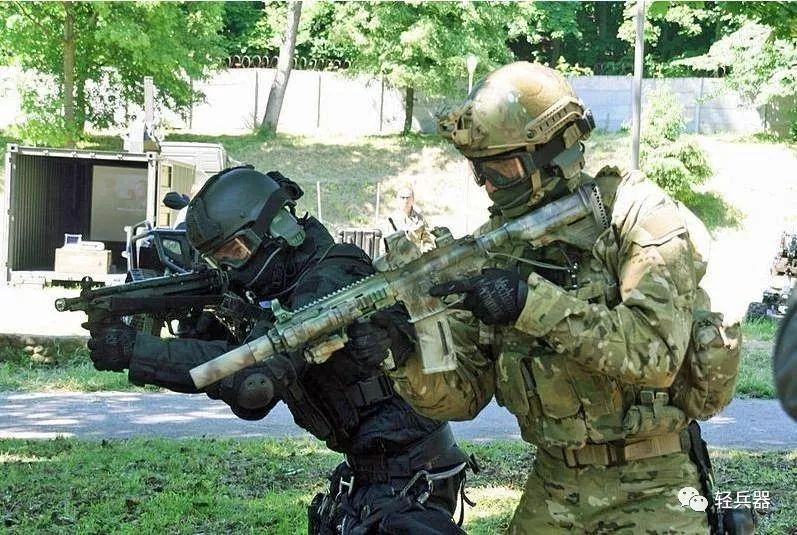 ak12突击步枪实战表现,ak12步枪与an94步枪