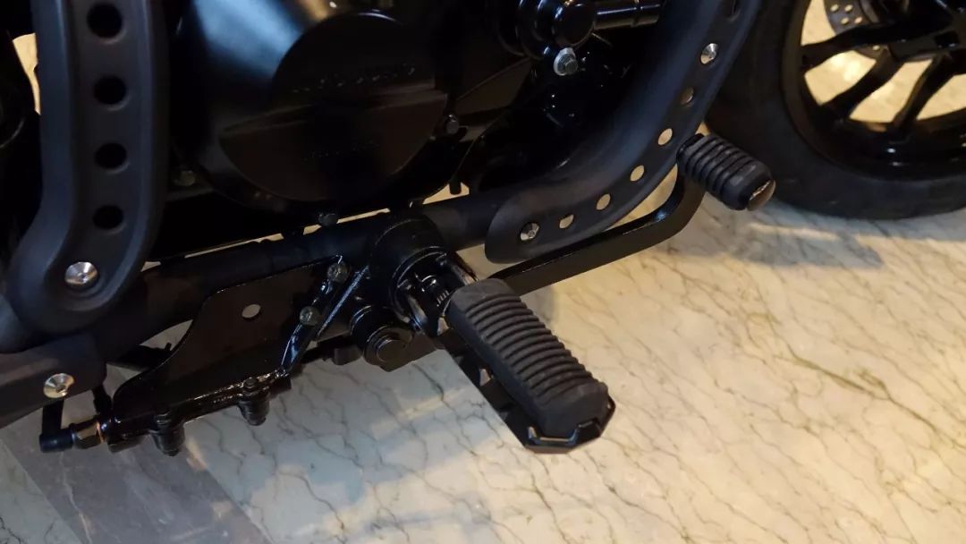 高性价比二手巡航车报价,大韩轻骑gv300s经典版评测