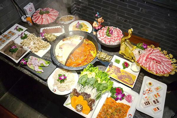 5.8折狂嗨8天！川炉火锅三周年店庆，让你一次吃过瘾！就在龙湫湾